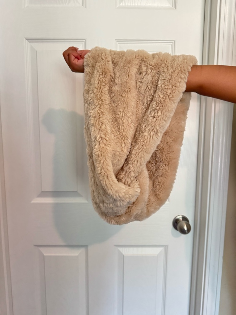 Monsoon Faux Fur Throw in Beige Tan - Picture 4 of 4